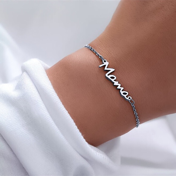 🔵𝟲𝟱%𝗢𝗙𝗙 𝗯𝘂𝗻𝗱𝗹𝗲𝘀 𝟯+🔵 NEW Mama Charm Stainless Steel Bracelet - Picture 4 of 11